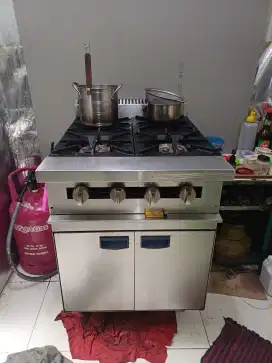 Jual cepat murah kompor usaha resto 4 tungku 4jt nego
