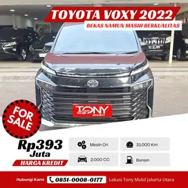 Toyota New Voxy 2.0 AT 2022 Hitam