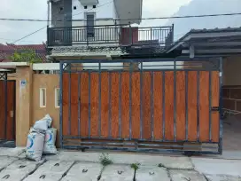 Dijual rumah lokasi strategis pinggir jln raya cocok utk kantor usaha
