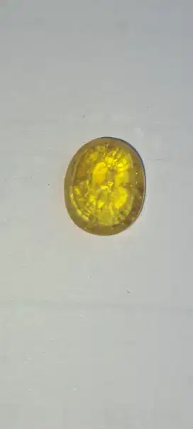 Batu warna kuning silauw