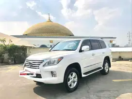 Lexus LX570 Tahun 2012 Automatic Putih Metalik
