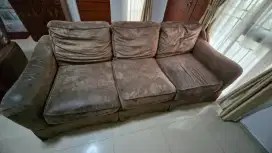 Dijual. Sofa 3 seater besar, american style