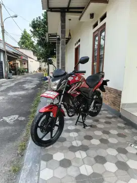 Honda CB150R tahun 2014 Good Condition