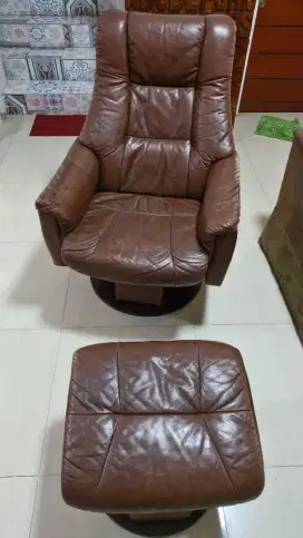 Dijual kursi goyang 1 seater bekas