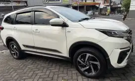Toyota rush GR sport MT putih..pemakaian pribadi ..2022 ahir