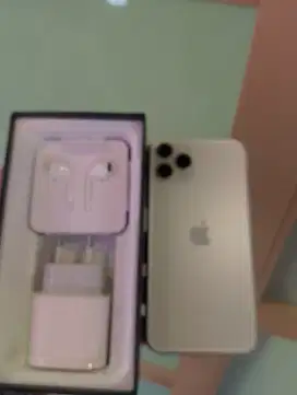 Iphone 11 pro 256gb sebab masih baru