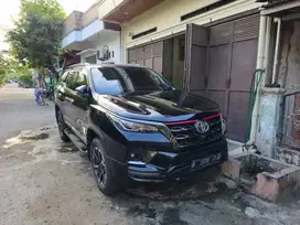 Toyota Fortuner TRD Sportivo Diesel Matic AT Tahun 2021 Hitam , 2020