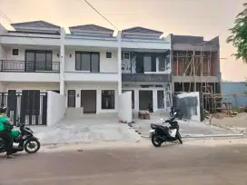 Rumah Dijual ready siap huni bangunan baru citra raya  Tangerang