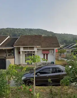 Dijual Rumah Hook Green Hill Cibadak