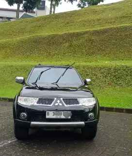 Mitsubishi Pajero Sport Dakar Diesel Automatic tahun 2012
