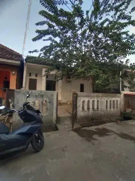 Rumah second dijual+kios 60m²(285jt) perumahan Pondok Rajeg Cibinong