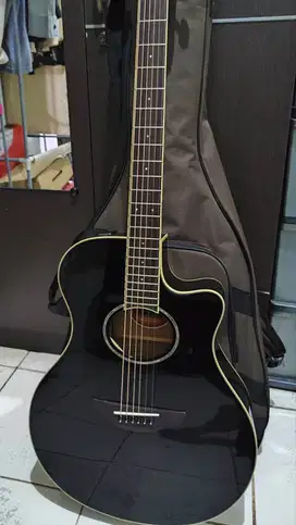 For Sale Gitar YAMAHA APX 600 Black Glossy Mulus
