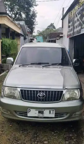 Mobil Kijang LGX Bensin 2003