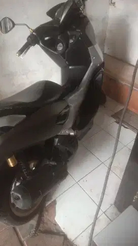 Di jual cepat NMAX 2019 pemakaian pribadi