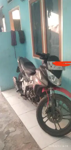 Motor Honda CS1 125cc