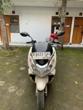 Jual PCX CBU 150 CC Warna Putih