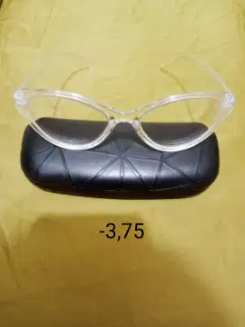 Kacamata ( minus _3,75 ) anti radiasi ori Harga 280  pas Cilebut Bogor