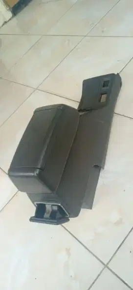 Konsul Box Tengah Toyota Corolla Twincam AE92 Tahun 88-91