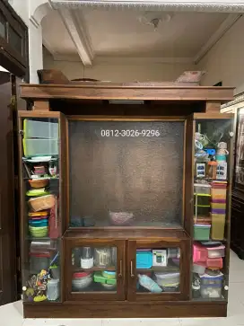 Lemari Buffet Kaca bahan Kayu Jati