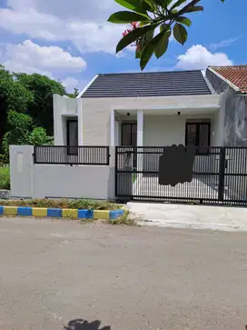 Dijual Rumah Baru Siap Huni Di Taman Holis Indah