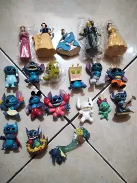 Mainan action figure