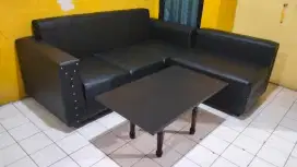 Sofa set hitam minimalis