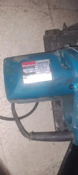 Gergaji makita 5800nb