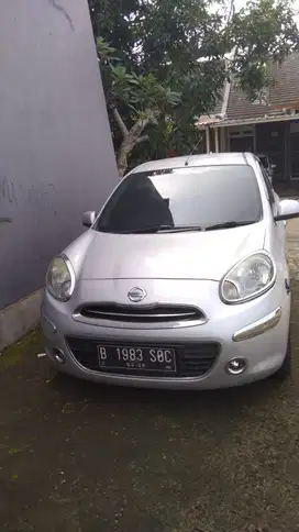 Nissan March 2011 Bensin