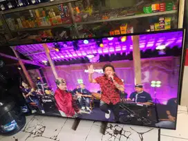 Samsung 65 Inchi crystal uhd 4k smart tv mulus