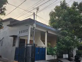 DIKONTRAKAN SEMI RUMAH