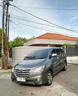INNOVA V BARONG 2015 BENSIN MT KM 32 RB