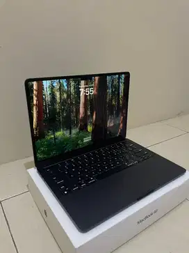 MACBOOK AIR M2 IBOX 8GB 256 MULUS NO MINUS