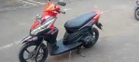 Vario 2011 warna merah