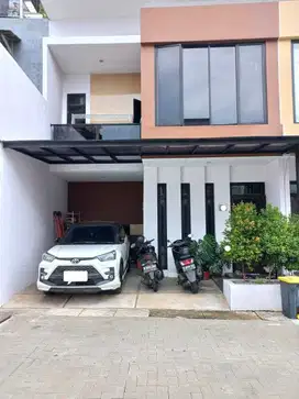 Rumah Dalam cluster selangkah ke Stasiun Sudimara  Jombang