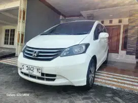 Freed E PSD 2011 Istimewa