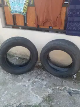 2 Ban mobil dunlop ST30 tawar sesuka hati