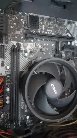 Jual murah mainboard procesor Ryzen 5 3600 normal jaya