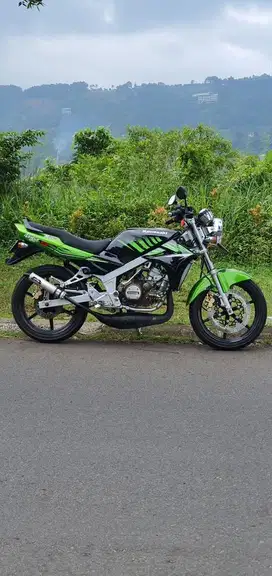 Kawasaki ninja R up ss 2014