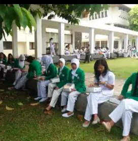 Pembantu, baby sitter, prawat lansia/jompo pria dan wanita