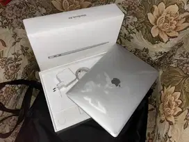 Macbook Air M1 8/256gb iBox fullset