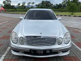 Mercedes Benz E280 W211 AT V6 Silver termurah Malang