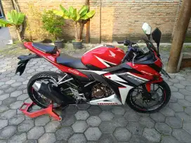 CBR 150R 2017 Low km
