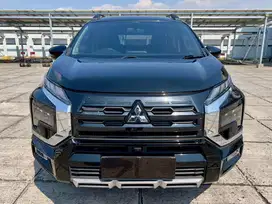 DP 20JT [LOW KM] XPANDER CROSS PREMIUM PACKAGE AT 2023 HITAM TT 2022