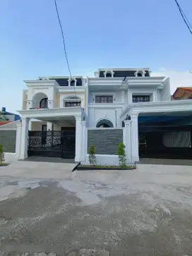 Rumah Baru Classic Modern dekat Pesanggrahan, Lt.260 Lb.350 Rp.5,8M