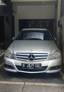 Mercedes-Benz C200 2012 Bensin