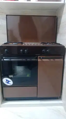 Kompor + Oven La Germania SP95C – Perpaduan Elegan & Fungsional!