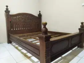Dipan kayu jati model antik