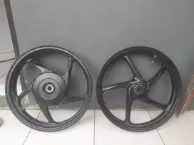 Velk bekas beat karbu orian