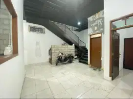 Di Jual Rumah Konsep Industri Di TKI 3