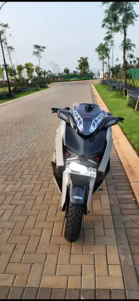 Yamaha XMAX Connected 2023 Modif